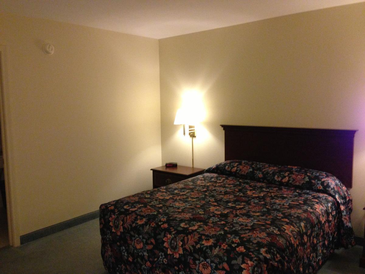 The Falls Motel Watkins Glen Buitenkant foto